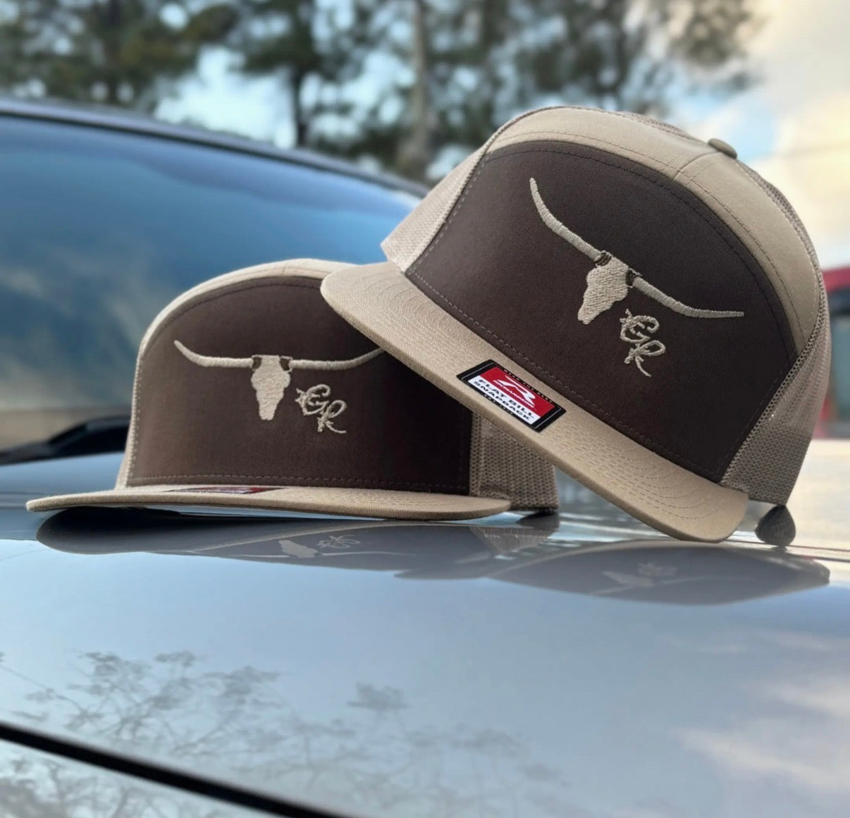 Brown/Khaki Richardson 168
Barbwire Bull